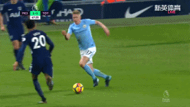 巴里·邦兹在旧金山巨人队的地位不可动摇，甚至拥有个人的专属看台