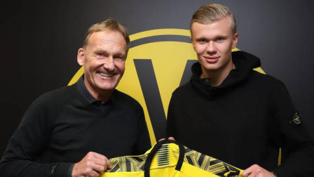 经纪人：那不勒斯今夏也有意博尼，但奥西利奥起了决定性作用